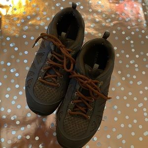 Merrell Hiking shoes 8.5 Womens Brown